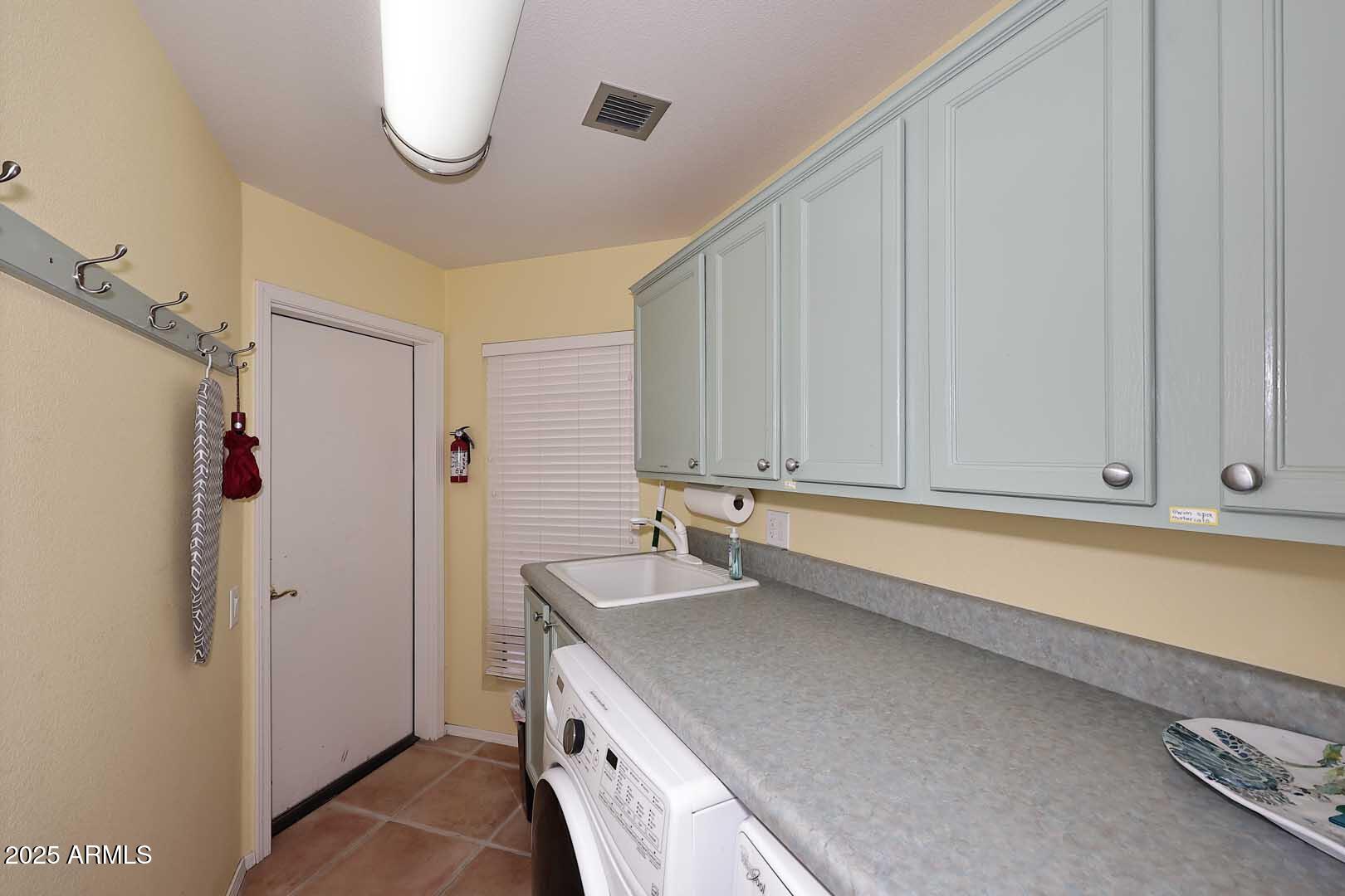 359 West Brisa Drive Gilbert, AZ 85233 - Photo 19 of 46 Laundry Room