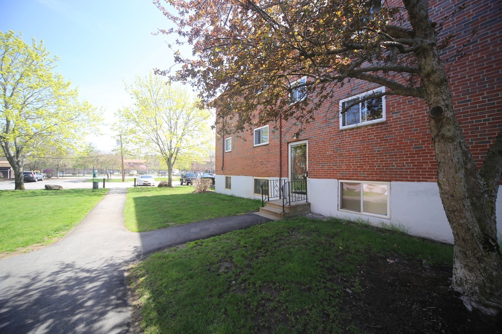 40 Bryon Road, Unit 2 Boston, MA 02467 - Photo 18 of 22