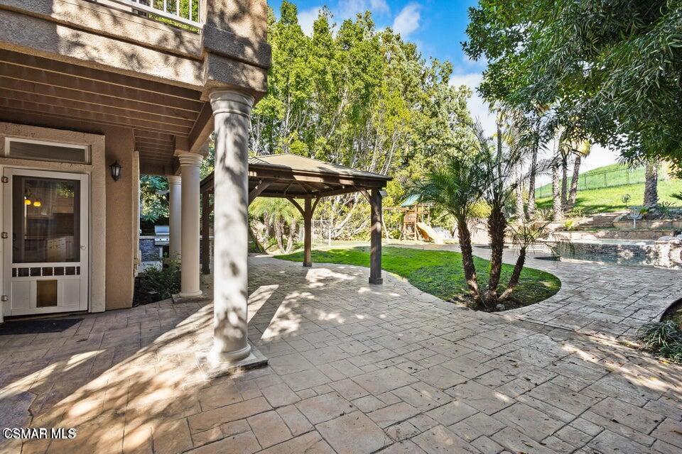 516 Rustic Hills Drive Simi Valley, CA 93065 - Photo 15 of 18