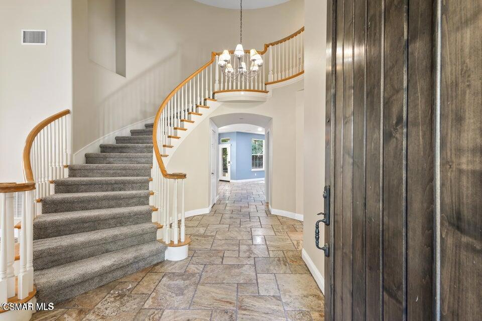 516 Rustic Hills Drive Simi Valley, CA 93065 - Photo 2 of 18