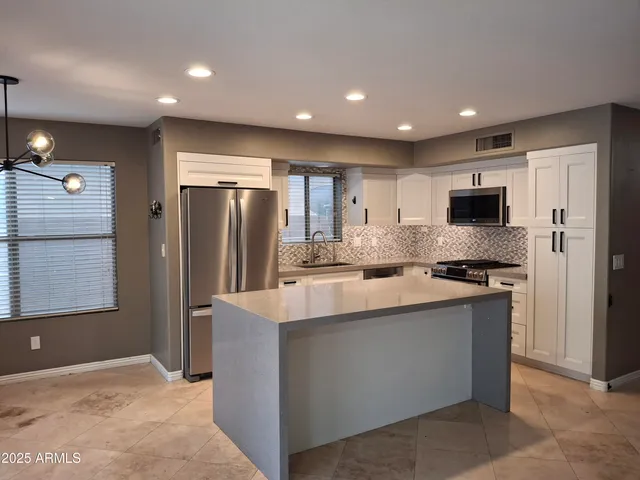 $3,695 | 4520 East Mossman Drive, Phoenix, AZ 85050