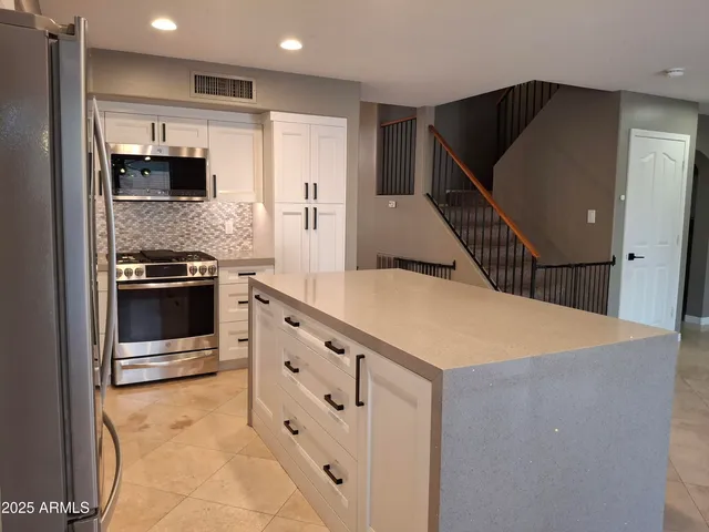 $3,695 | 4520 East Mossman Drive, Phoenix, AZ 85050