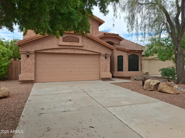 $3,695 | 4520 East Mossman Drive, Phoenix, AZ 85050