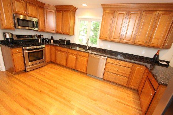 19 Benjamin Lane Reading, MA 01867 - Photo 11 of 28