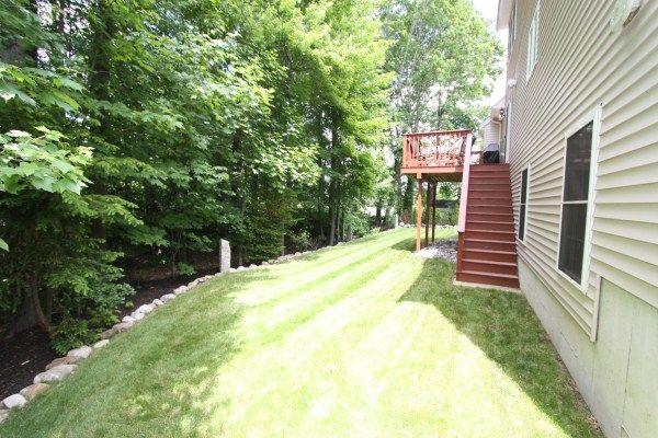 19 Benjamin Lane Reading, MA 01867 - Photo 3 of 28