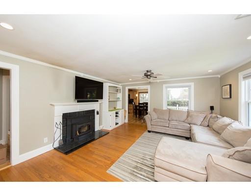 28 Sutherland Road North Attleboro, MA 02760 - Photo 10 of 17 Gallery Image 10
