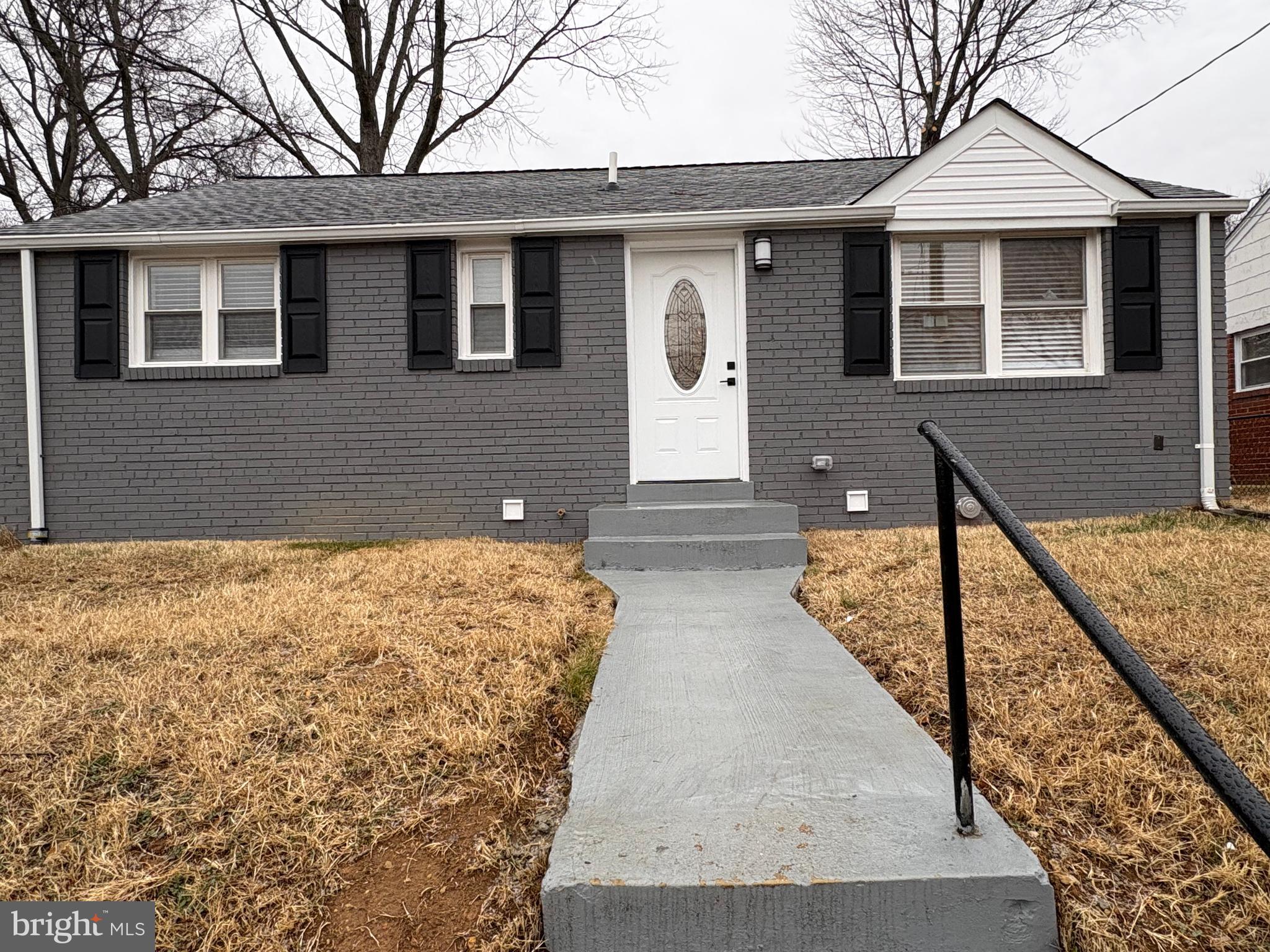 6930 Decatur Place Hyattsville, MD 20784 - Photo 2 of 20