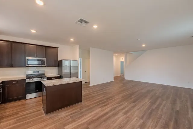 $2,100 | 1520 Holly Lk Drive, Leander, TX 78641