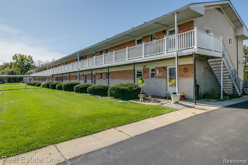 26955 Milford Road, Unit 24 New Hudson, MI 48165 - Photo 1 of 26