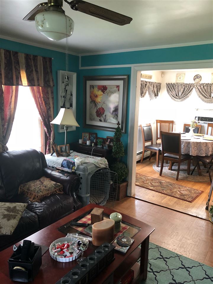 37 Fordway Derry, NH 03038 - Photo 2 of 5 Gallery Image 2