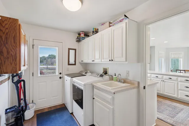 $574,900 | 6802 Sandy Lane, Waterford, WI 53185