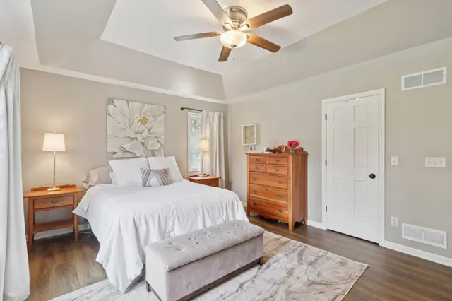 $574,900 | 6802 Sandy Lane, Waterford, WI 53185