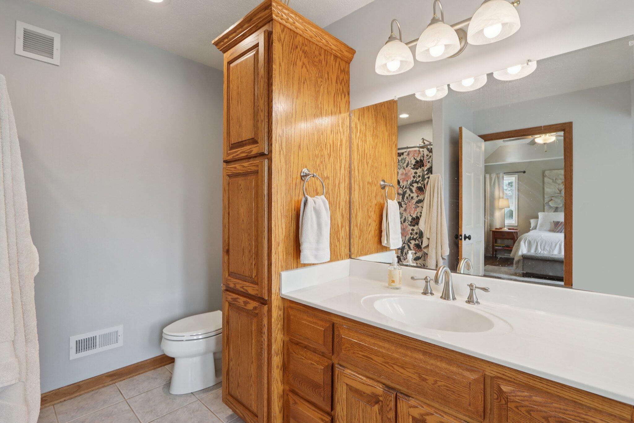 6802 Sandy Lane Waterford, WI 53185 - Photo 28 of 61 35-web-or-mls-Sandy Ln-S2910-035