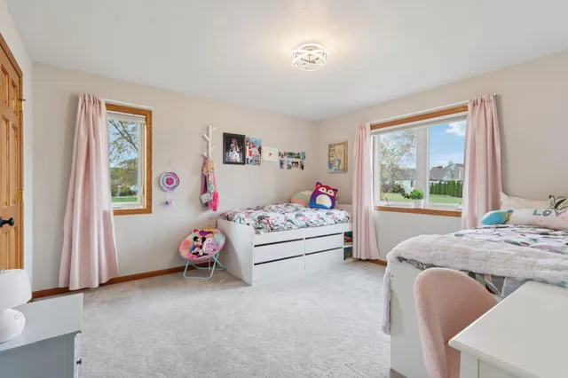 $574,900 | 6802 Sandy Lane, Waterford, WI 53185