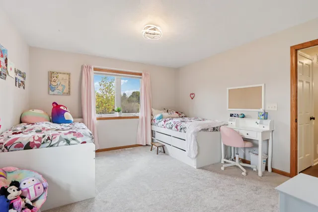 $574,900 | 6802 Sandy Lane, Waterford, WI 53185