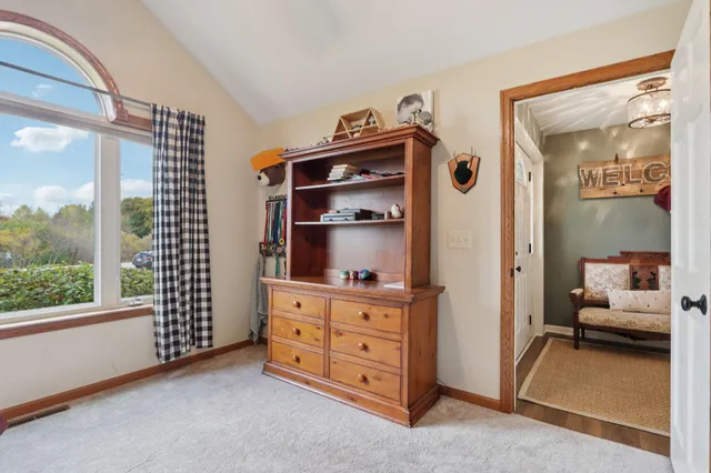 $574,900 | 6802 Sandy Lane, Waterford, WI 53185