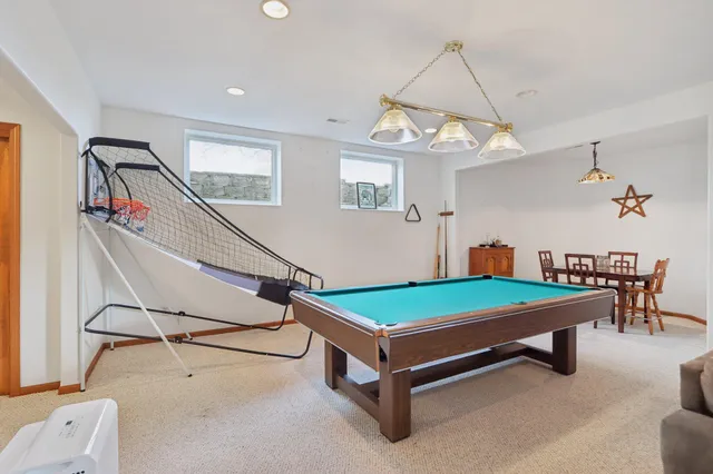 $574,900 | 6802 Sandy Lane, Waterford, WI 53185