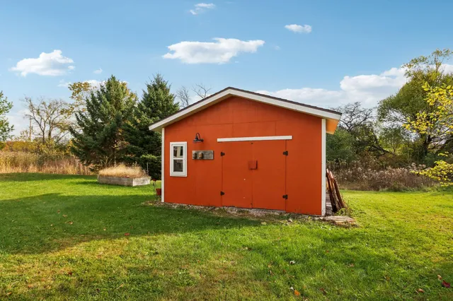 $574,900 | 6802 Sandy Lane, Waterford, WI 53185