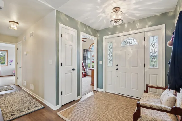 $574,900 | 6802 Sandy Lane, Waterford, WI 53185