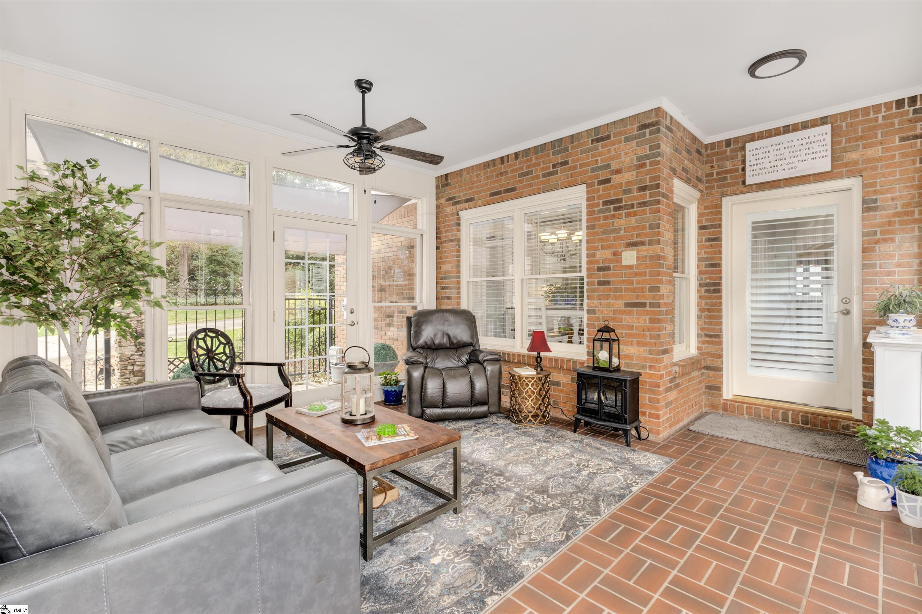 108 West Round Hill Road Greenville, SC 29617 - Photo 23 of 33 Gallery Image 23