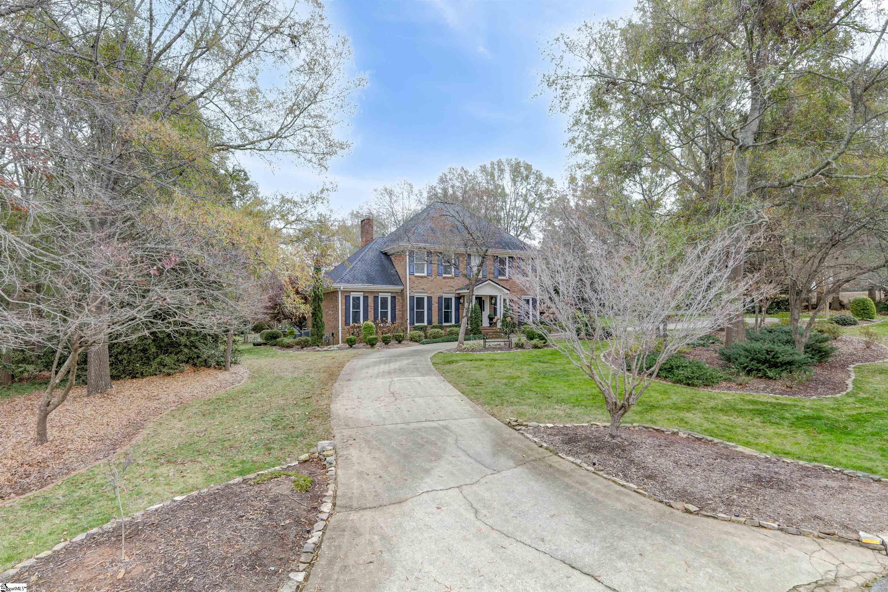 108 West Round Hill Road Greenville, SC 29617 - Photo 8 of 33 Gallery Image 8