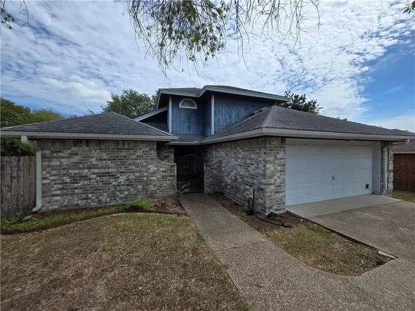 $2,350 | 14630 Spaulding Drive, Corpus Christi, TX 78410