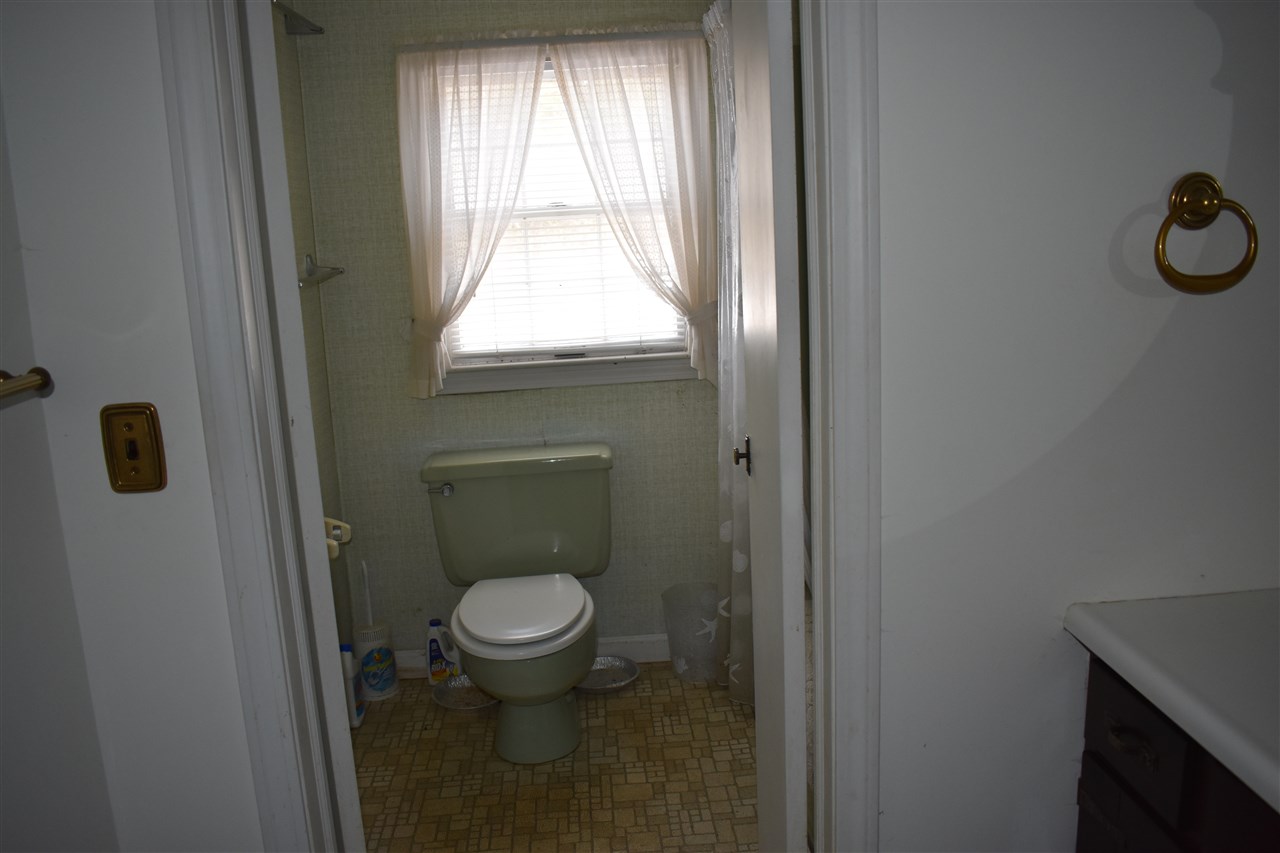 1555 South Barton Road Barton, VT 05822 - Photo 5 of 25