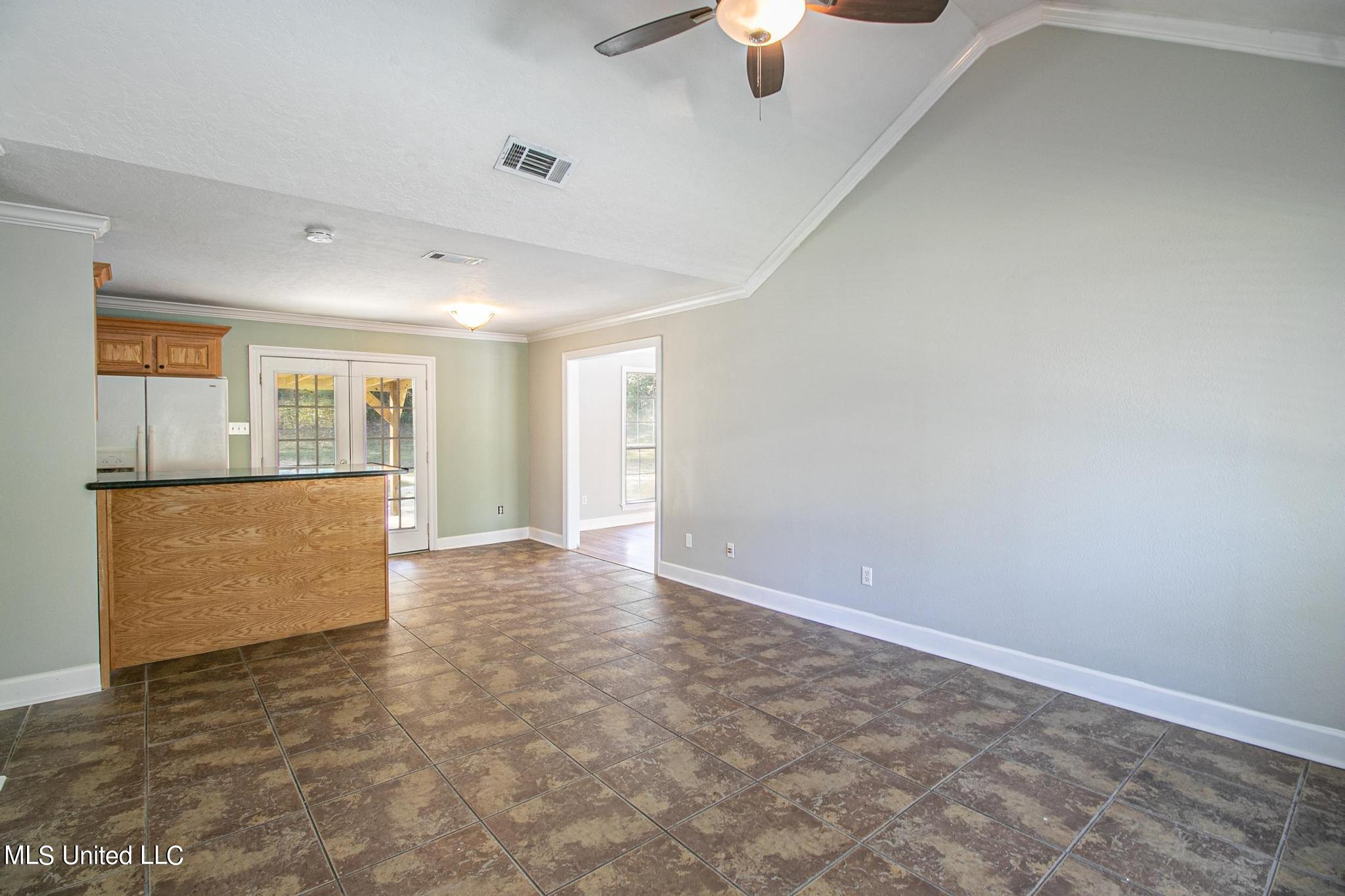 18 Warfield Road Perkinston, MS 39573 - Photo 4 of 20 18 Warfield-9016
