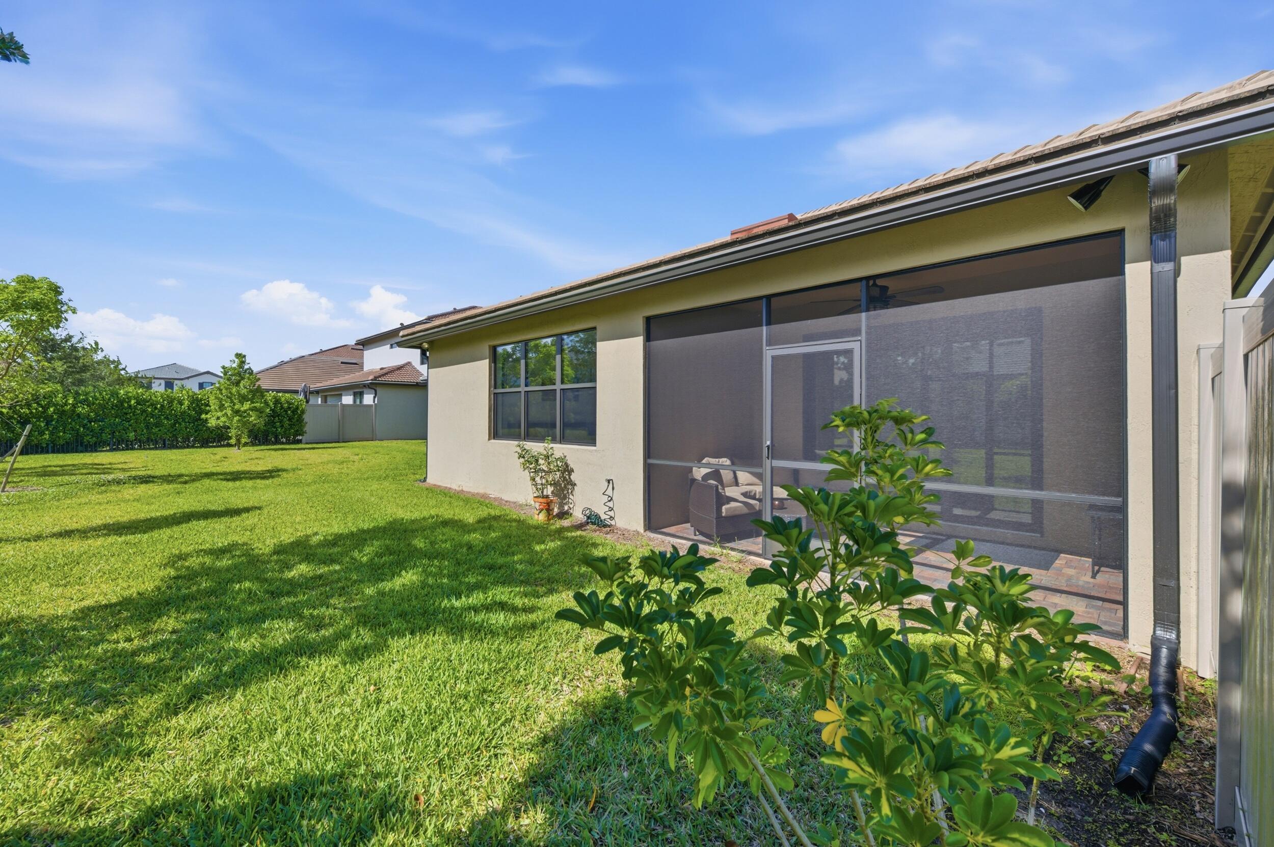 4763 Roldan Court Lake Worth, FL 33467 - Photo 33 of 49 Rear of the home