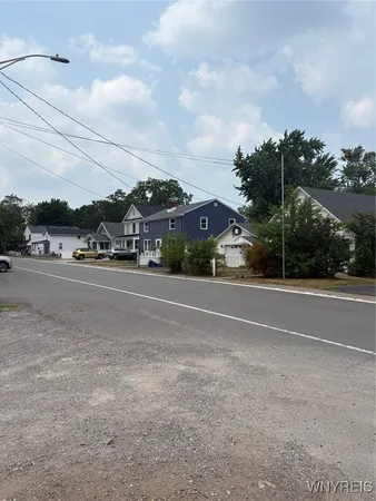 $1,680 | 482 Ridge Street, Lewiston, NY 14092