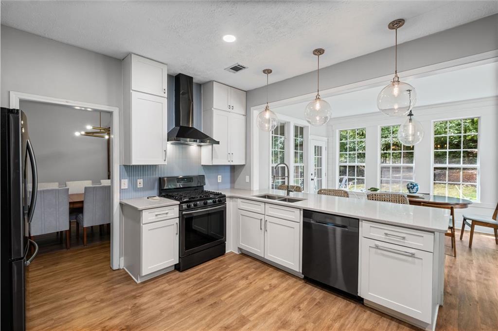 135 Sable Pointe Drive Milton, GA 30004 - Photo 4 of 24