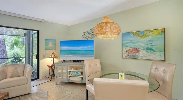 $189,900 | 238 Woodland Drive, Unit 238, Osprey, FL 34229