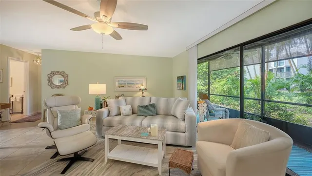 $189,900 | 238 Woodland Drive, Unit 238, Osprey, FL 34229