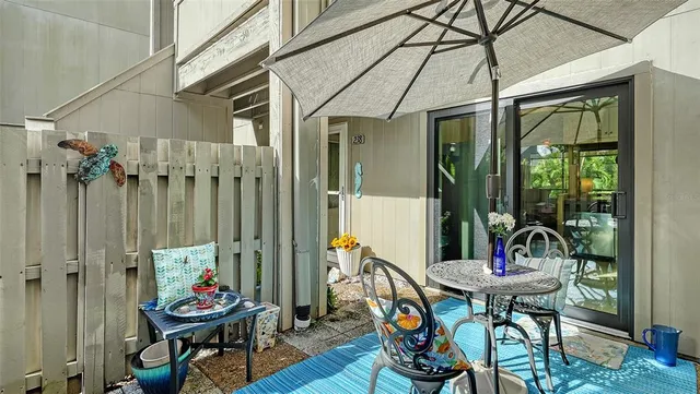 $189,900 | 238 Woodland Drive, Unit 238, Osprey, FL 34229