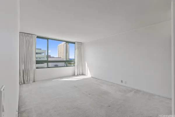 $3,990 | 1341 Kapiolani Boulevard, Unit 10C, Honolulu, HI 96814