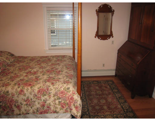 42 Lawrence Road Reading, MA 01867 - Photo 8 of 16 Gallery Image 8