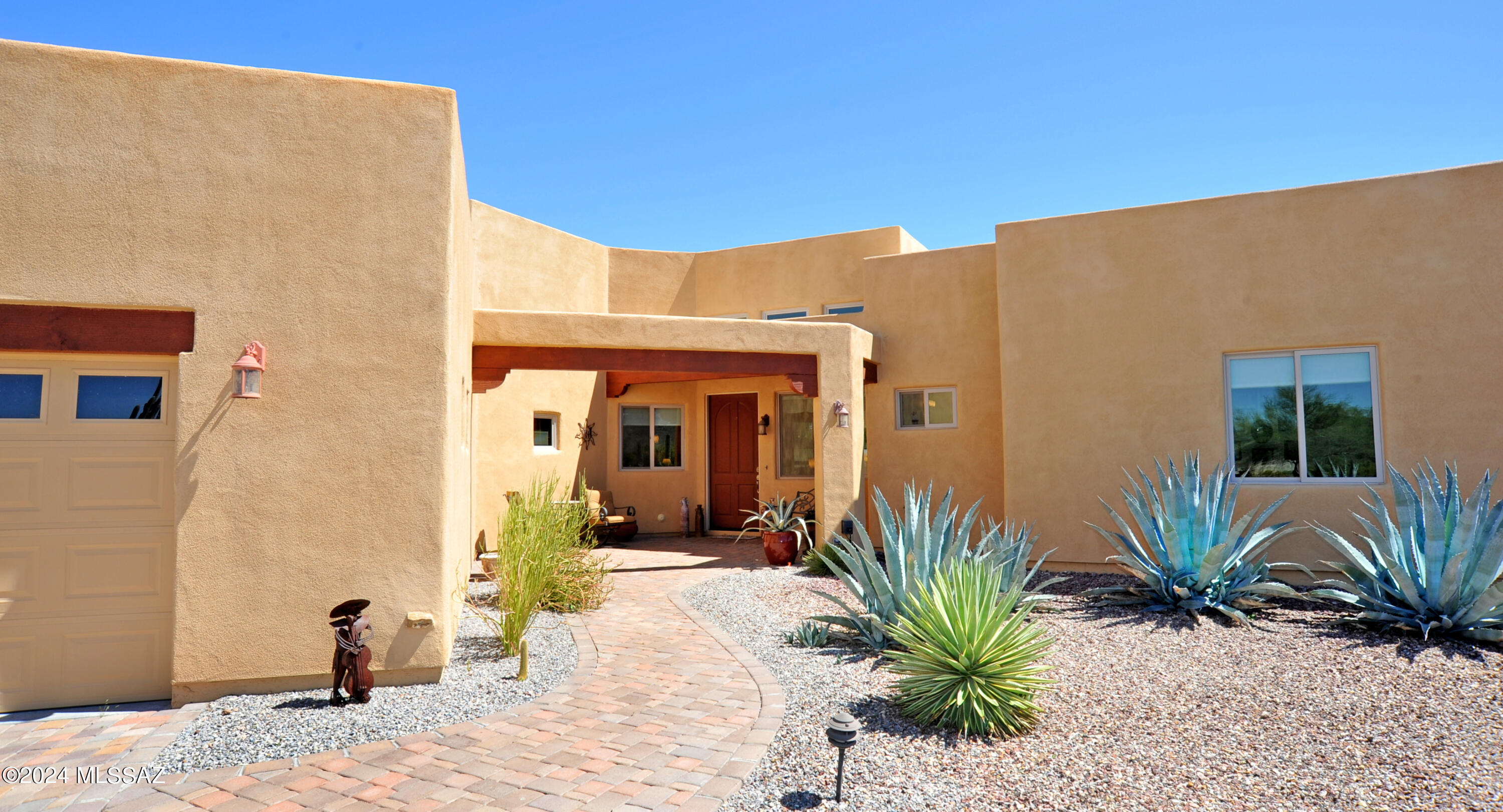 8257 Sunset Ranch Loop Tucson, AZ 85743 - Photo 10 of 43 Gallery Image 10
