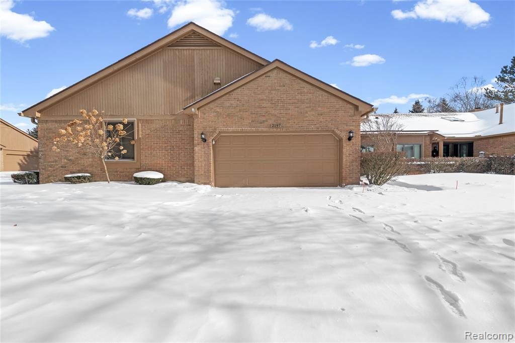 2197 London Bridge Drive, Unit 24 Rochester, MI 48307 - Photo 1 of 35