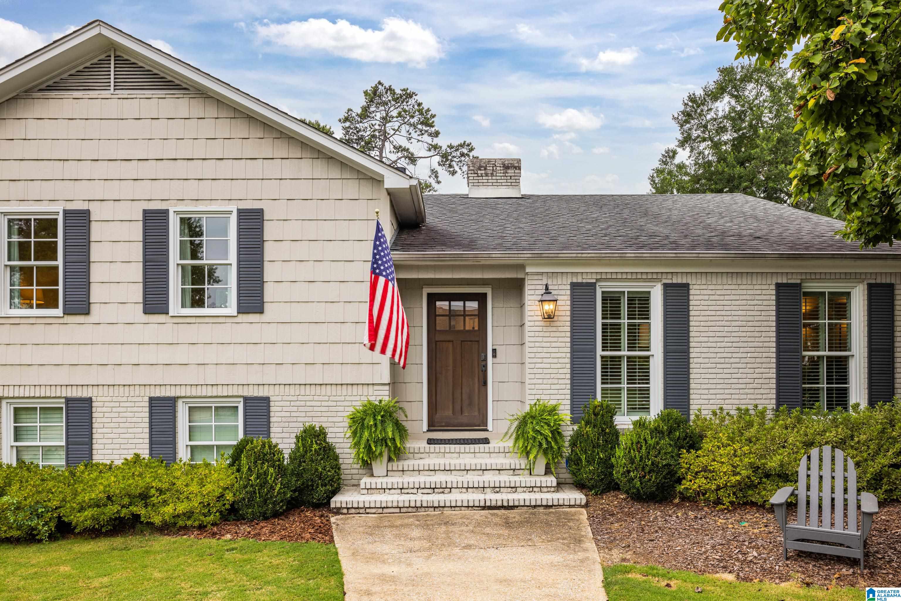 2624 Southminster Road Birmingham, AL 35243 - Photo 3 of 43