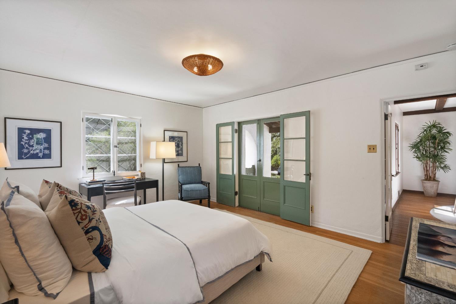 3935 Thacher Road Ojai, CA 93023 - Photo 29 of 50 a bedroom with a large bed and a window