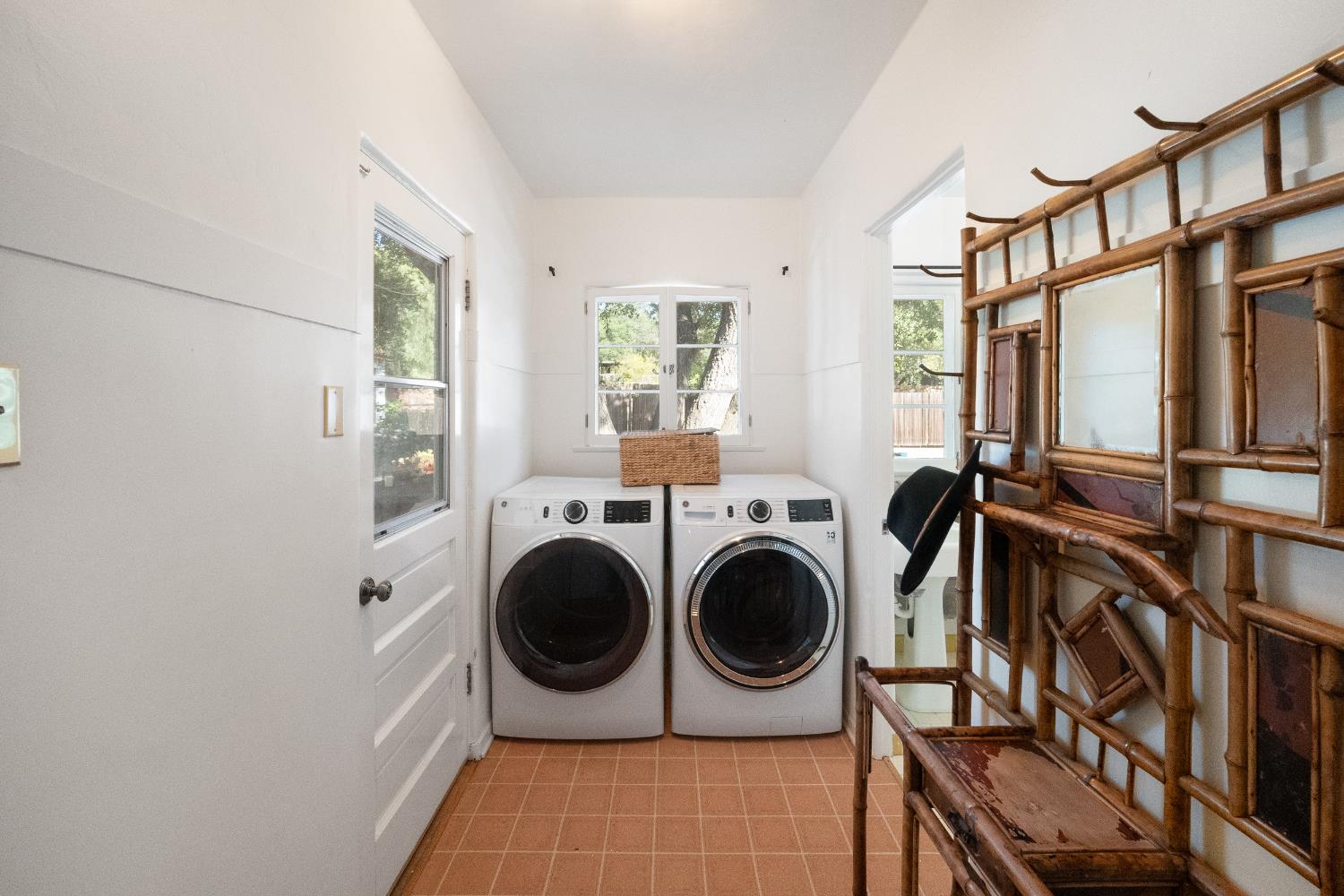 3935 Thacher Road Ojai, CA 93023 - Photo 35 of 50 a utility room with dryer and washer