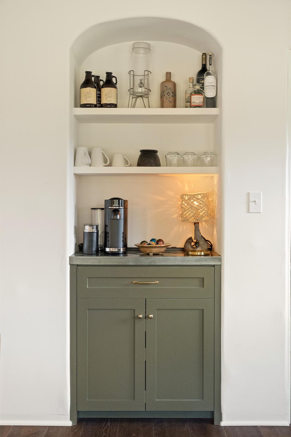 3935 Thacher Road Ojai, CA 93023 - Photo 44 of 50 a room with a shelf