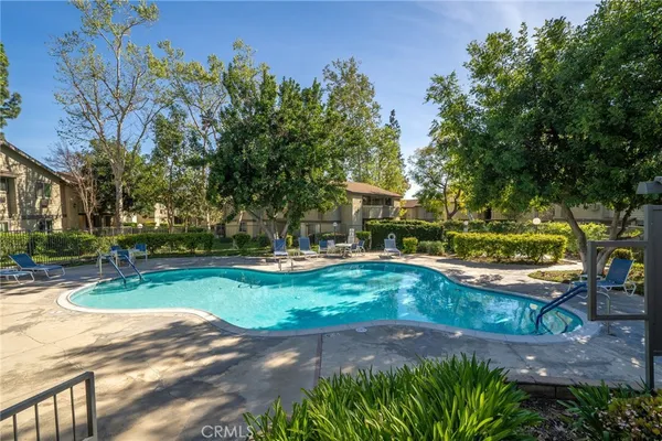 $370,000 | 960 East Bonita Avenue, Unit 91, Claremont, CA 91767
