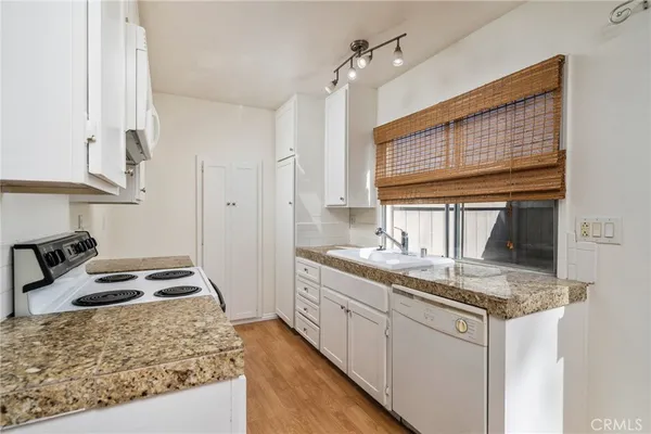 $370,000 | 960 East Bonita Avenue, Unit 91, Claremont, CA 91767
