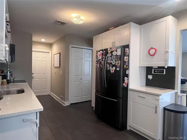 $469,000 | 35 Vista Drive, Manorville, NY 11949