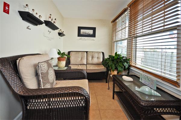 18 Olympia Road Marshfield, MA 02050 - Photo 11 of 30 a living room with furniture