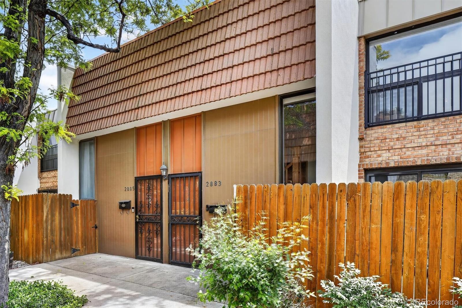 2883 South Locust Street Denver, CO 80222 - Photo 2 of 39