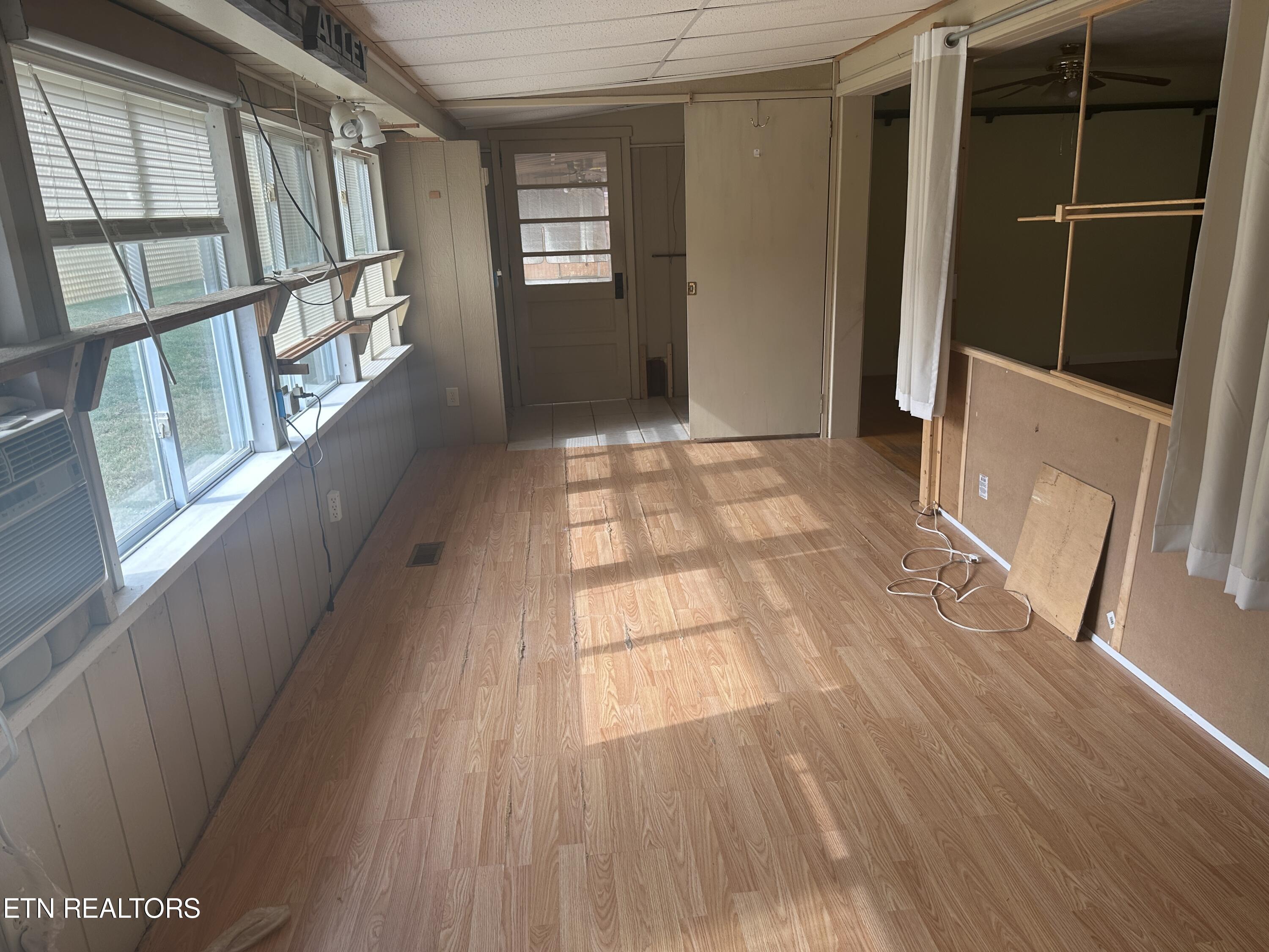 123 West Newkirk Lane Oak Ridge, TN 37830 - Photo 12 of 15 IMG_2256