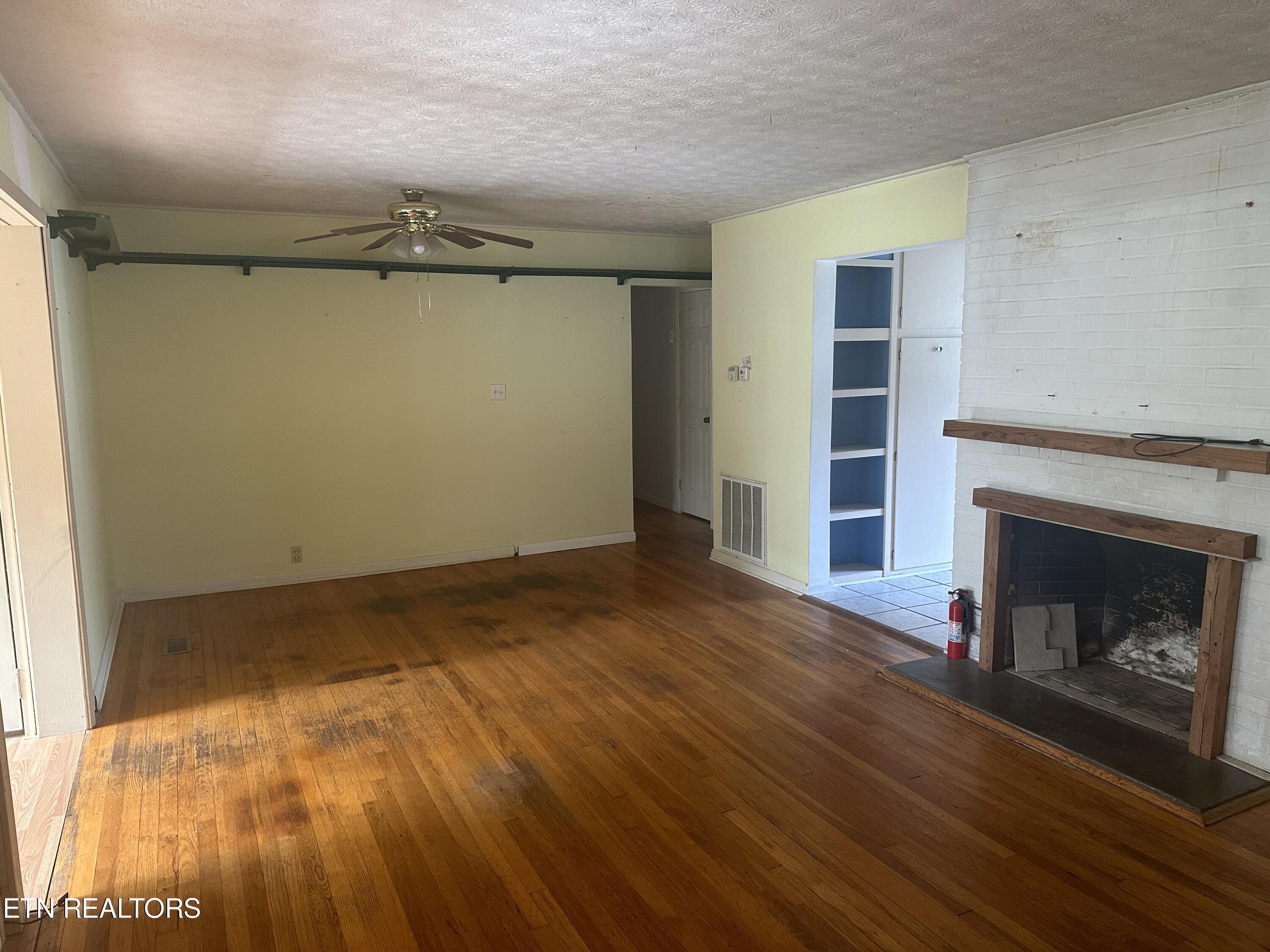 123 West Newkirk Lane Oak Ridge, TN 37830 - Photo 6 of 15 IMG_2250