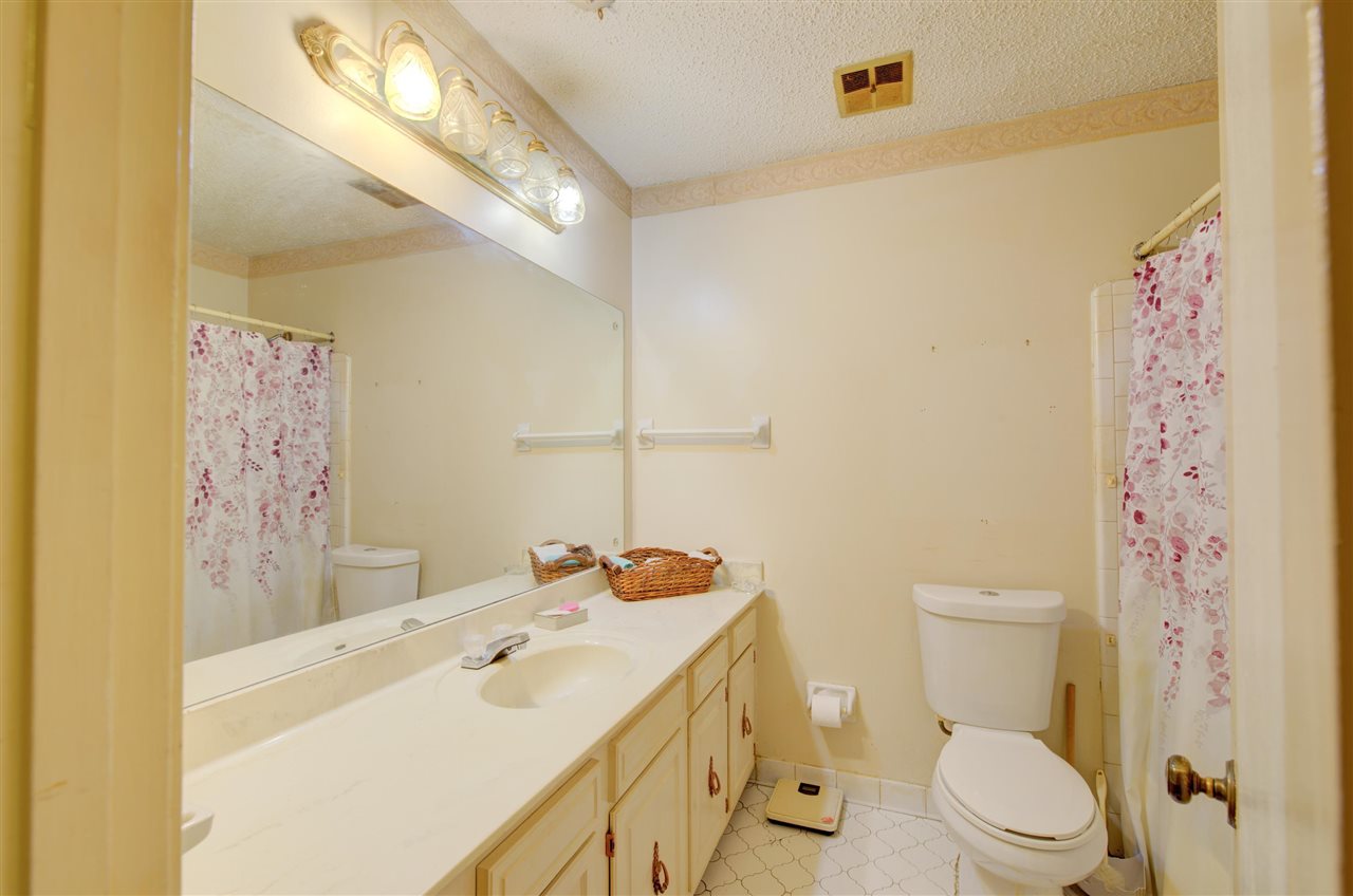 3807 Ross Road Memphis, TN 38115 - Photo 14 of 20